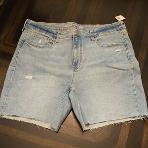 Old Navy High-Rise OG Straight Denim Shorts Light Blue NWT Size 16